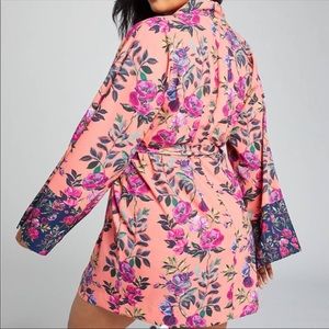 CACIQUE Floral Print Sexy Kimono Sleeve Robe Pink Peach Blue Coverup Wrap